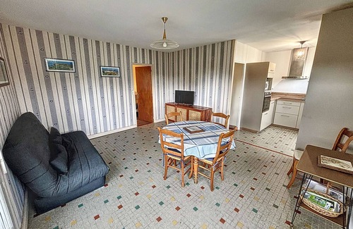 Saint-Pair-sur-Mer House | Beachside Getaway: Cozy Cottage with Garden, 150m to Shore