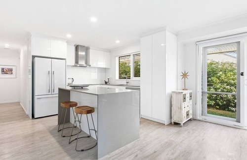 Mount Martha House | Beachside Getaway - 5 minutes walk to the beach.