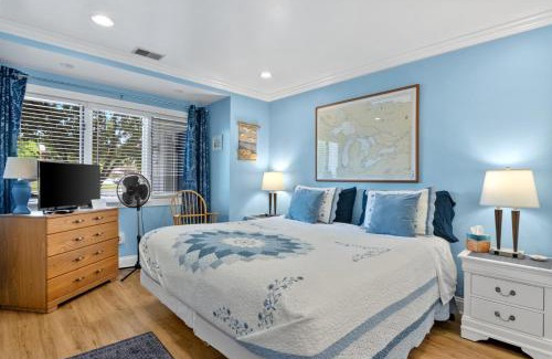 Traverse City House | Beachside Haven 102 Beachfront Condo Near Downtown Tart Trail