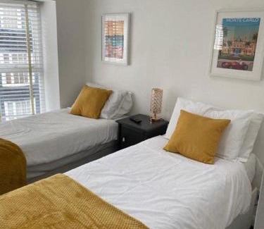 Kemptown House | Beachside House