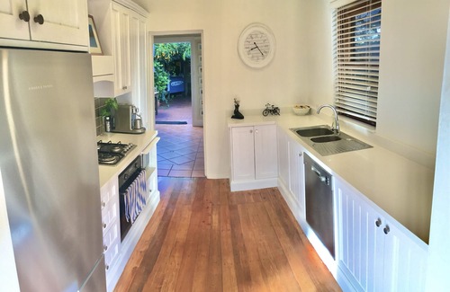Manly House | Beachside : Little Paradise