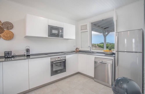 Sainte-Anne Villa | Beachside