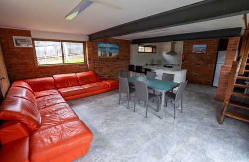 Black Head House | Beachside, Pet friendly, Paradise.