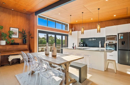 Otaki Beach House | Beachside Sanctuary – Otaki Beach Holiday Home