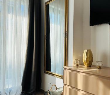 Constanta Apartment | Beachside Studio