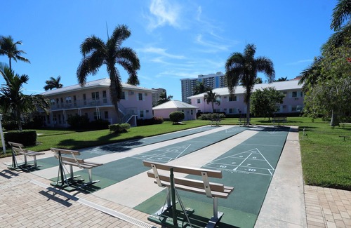 Marco Island Condo | Beachside Studio