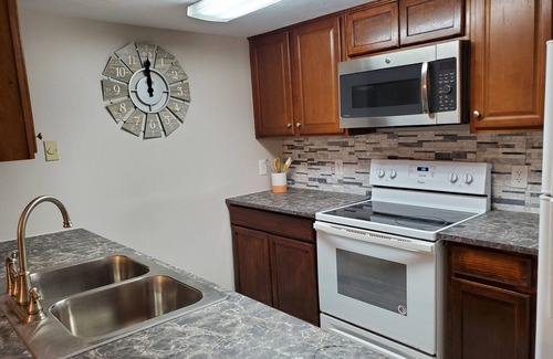 Vilano Beach House | Beachside Townhouse - Fenced Yard + Grill