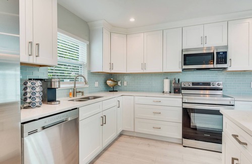 Seacoast Shores House | Beachside Private Pool/Yard Kid&Pet Friendly. 3 min from the Beach