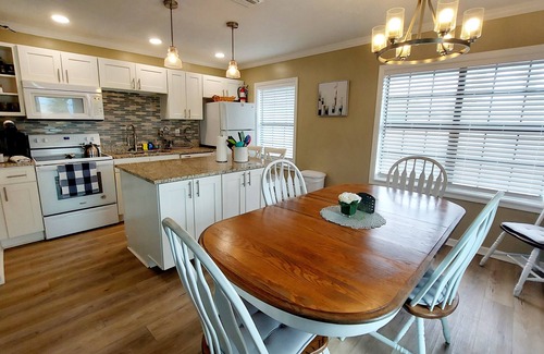 Surfcrest Village House | Beachside/Less than 500 steps to beach, Large Heated Pool, Bnb Top 5% Home!