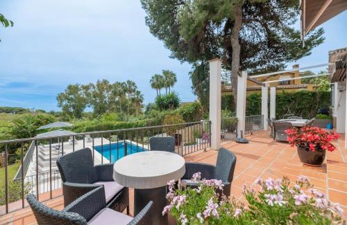 Carib Playa Villa | Beachside Villa in Carib Playa