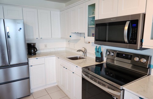 Red Hook Villa | Beachtacular! - Incredible Views - Corner Unit.