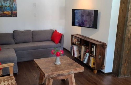 Dollarton Apartment | Beachview Boutique Garden Suite