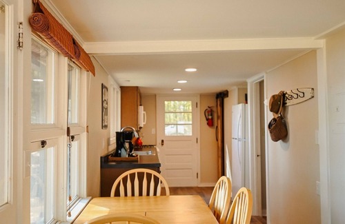 Manitowish Waters Cabin | Beachview Cabin | Dog-Friendly in Fall and Spring
