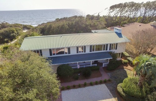 Jekyll Island House | Beachview Cottage Jekyll Island-6 BR 4B Cottage With Pool (heating available)