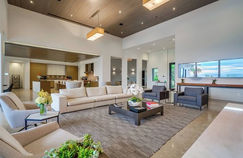 Malibu House | Beachview Ellice Malibu