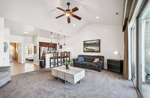 Lake Delton Condo | Beachview Twin #2 at Delton Grand (429)