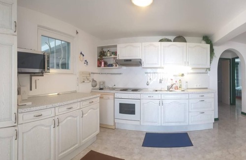 Beirona House | Beachvilla - 1st sea row - with 150 sqm - sea view - quiet location - air conditioning