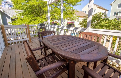 Michigan City House | Beachwalk Resort Guest House for 4 with pool/beach access