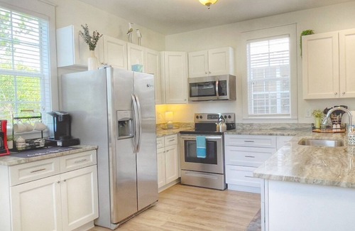 Port St. Joe Cottage | Beachwalker · Cozy Cottage - 3 Pools and Several Beach Options