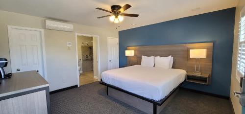 Downtown Hotel | Beachwalker Inn & Suites