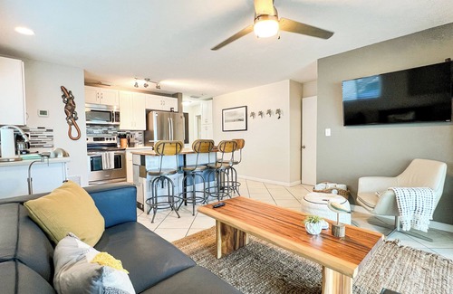 Colin Park House | Beachway Breeze - 5Bed/4Bath Beachfront pool home with stunning views!