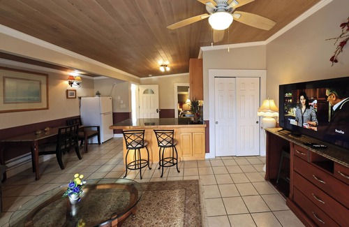 Copalis Beach Condo | Beachwood Condos& Resort Ocean Side Condo with 2 Queen Beds & Kitchen near beach