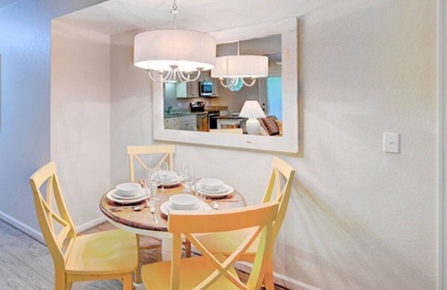 Sea Scape Condo | Beachwoods 2 bedroom · Outer Banks of N.C. Spacious Two Bedroom.