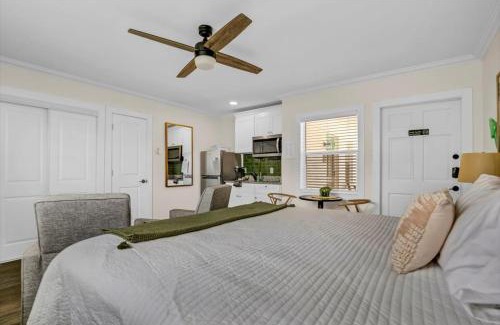 Safety Harbor House | Beachy Bungalow 111