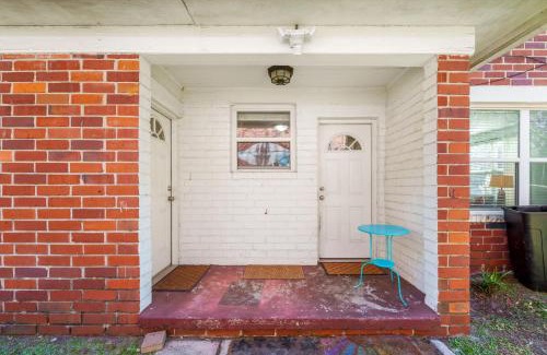 Avondale Apartment | Beachy Bungalow at Jacksonville