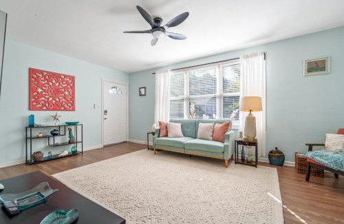 Avondale Apartment | Beachy Bungalow at Jacksonville