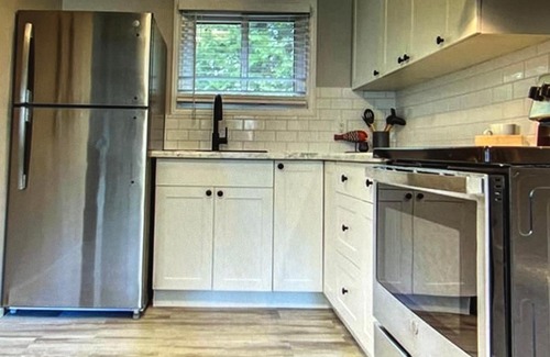 Sauble Beach House | Beachy Chic-Completely renovated- Steps to the Beach