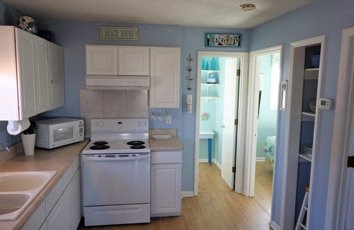 Ocean City Beach House | Beachy Day - Sunny, Bright and Charming Beach Bungalow