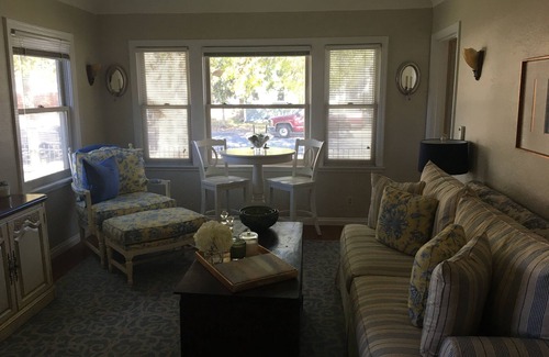 Napa House | Beachy feel with easy downtown access - 31 day minimum