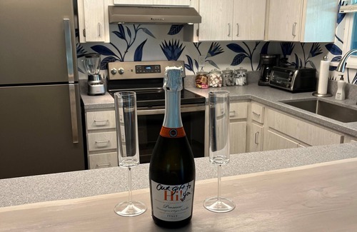 Coquina Gables Apartment | Beachy Getaway–Cozy, Clean & Equipped w/All Essentials! Relax, Enjoy & Refresh!