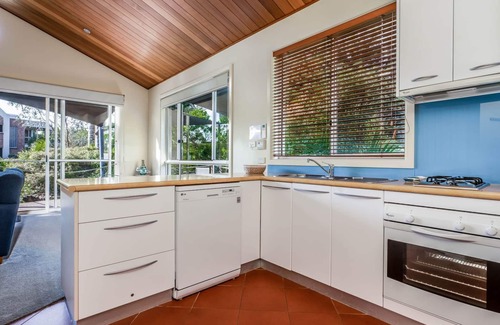 Inverloch Apartment | Beachy Haven at Sails close to the Beach