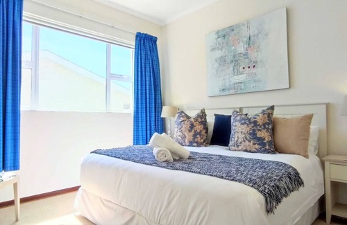 Robberg Beach Apartment | Beachy Head Hideaway 9 | Overlooks Robberg 5 Beach