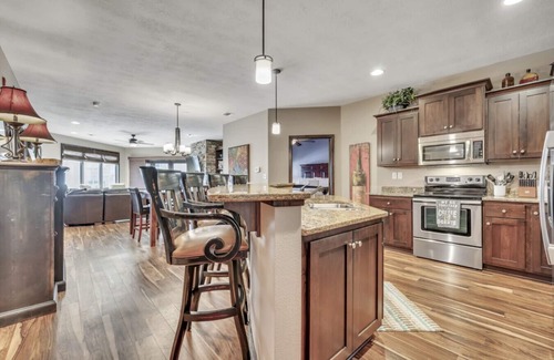 Arnolds Park Condo | Beachy Keen at Bridges Bay Resort