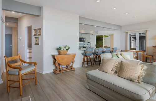 Suttons Bay Condo | Beachy Keen - Charming Condo on Sutton Bay