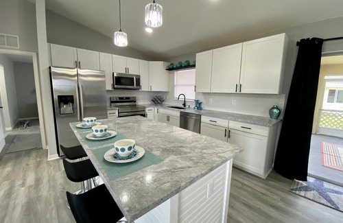 Mariner House | Beachy Modern Vacation Home
