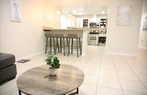 Lakeland House | Beachy Oasis Queen Bedroom with Shared Lavatory