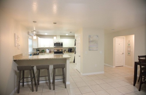 Lakeland House | Beachy Oasis Queen Bedroom with Shared Lavatory