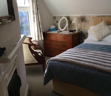 Meads Bed & Breakfast | Beachy Rise