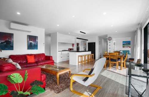 Waihi Beach House | Beachy Serenity - Waihi Beach Holiday Home