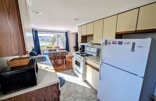 Prospect Harbor House | Beachy Watering Cove Cottage