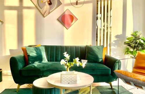 George Town Apartment | Beacon Executive Suites #Luxury #SkyPool #Georgetown #4pax #2BR 2bath #1Queen 2Single #Quality well maintained #Private host