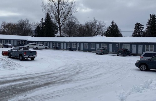 Beacon Hill South - Cardinal Heights Hotel | Beacon Hill Motel