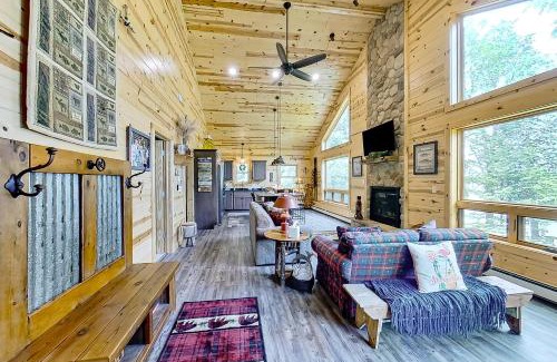 Presque Isle House | Beacon Point