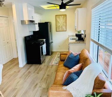 Leucadia House | Beacons Beach Cottage