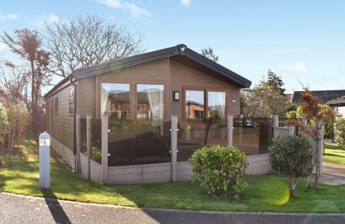 Runswick Bay House | Beagle Lodge