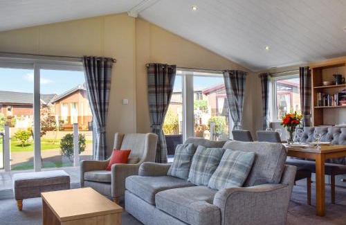 Runswick Bay House | Beagle Lodge